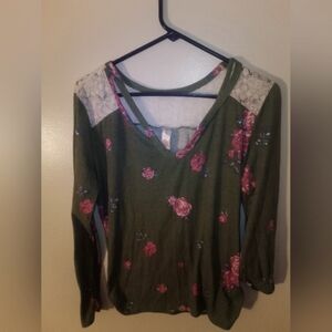 Sweater made by no boundaries xxl